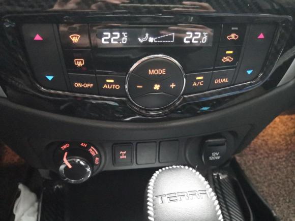 [南京·苏A] 二手日产途达2018款 2.5L 自动四驱旗舰版