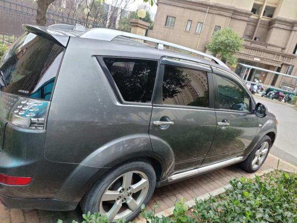 [南昌·赣C] 二手三菱欧蓝德2008款 3.0精英版