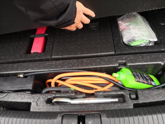 [宁波·浙B] 二手荣威荣威ei6     2017款 45T 混动互联智享版