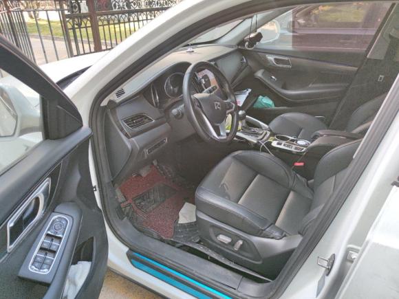 [上海·皖A] 二手众泰众泰SR72017款 1.5T CVT魔方之梦版