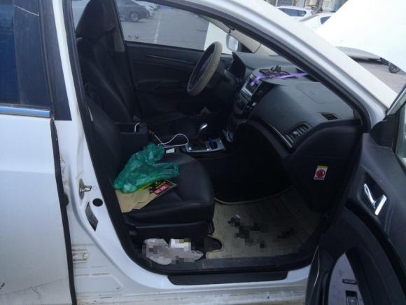 [济南·鲁A] 二手比亚迪比亚迪e52016款 300 豪华型