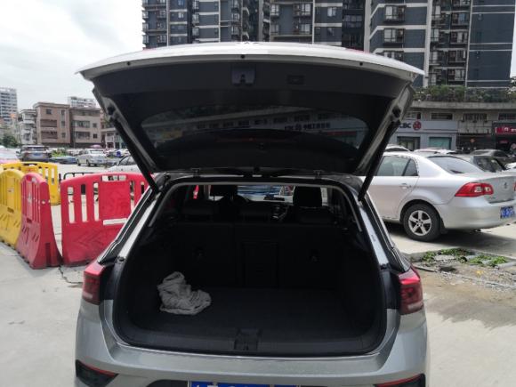 [佛山·粤E] 二手大众T-ROC探歌2018款 280TSI DSG两驱舒适型 国V