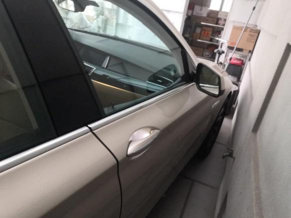 [佛山·粤X] 二手宝马宝马5系GT2010款 535i 领先型