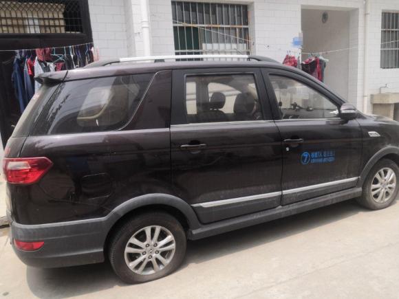 [成都·川R] 二手东风风光东风风光3702016款 1.5L 手动精英居家版 7座