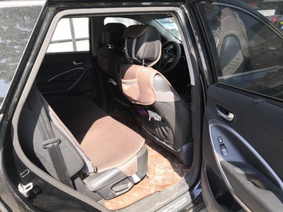 [济南·鲁A] 二手现代格锐2013款 3.0L 7座四驱旗舰版