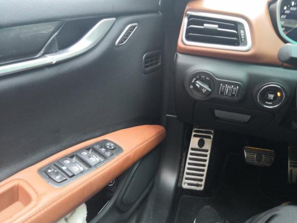 [青岛·鲁B] 二手玛莎拉蒂Ghibli2014款 3.0T 标准版