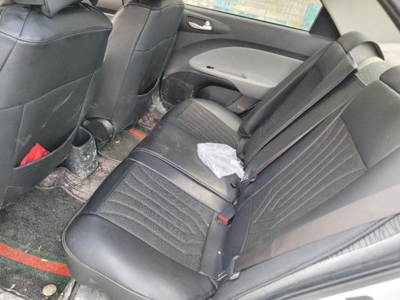 [温州·浙C] 二手起亚焕驰2017款 1.4L 手动时尚版Smart