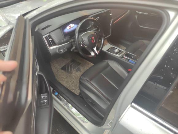 [温州·浙A] 二手荣威荣威ei62017款 45T 混动互联智享版