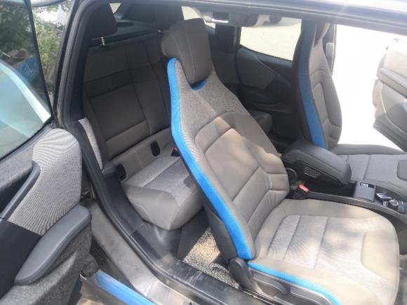 [青岛·鲁B] 二手宝马宝马i32015款 时尚型