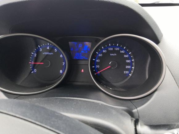 [无锡·苏B] 二手现代北京现代ix352010款 2.0L 自动两驱精英版GLS