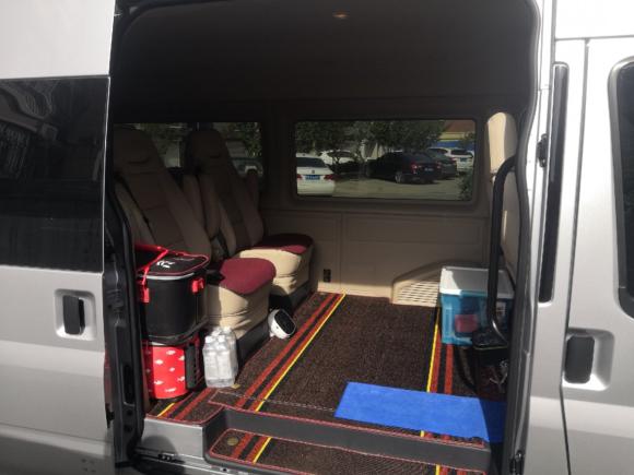 [济南·鲁A] 二手福特新世代全顺2016款 2.2T长轴9座中顶豪华型客车135马力