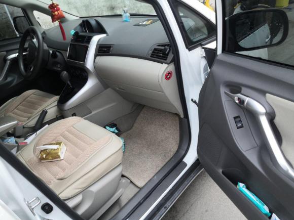 [广州·粤A] 二手丰田逸致2015款 180E CVT跨界版