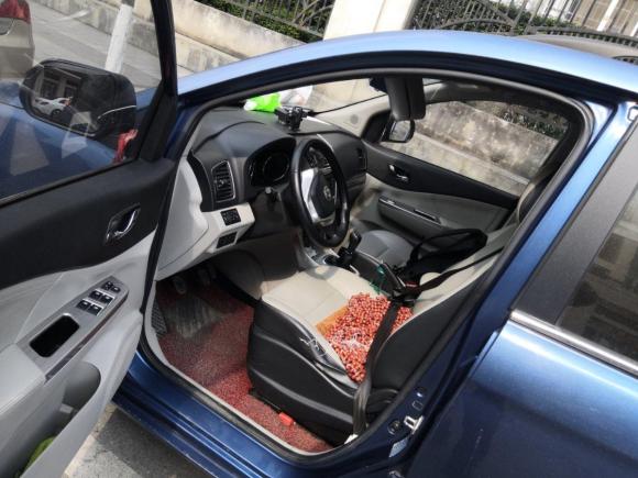 [成都·川A] 二手东风风行风行S5002016款 1.5L 手动豪华型