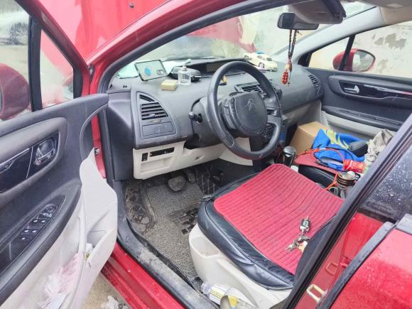 [常州·苏D] 二手雪铁龙世嘉2012款 三厢 1.6L 自动品尚型