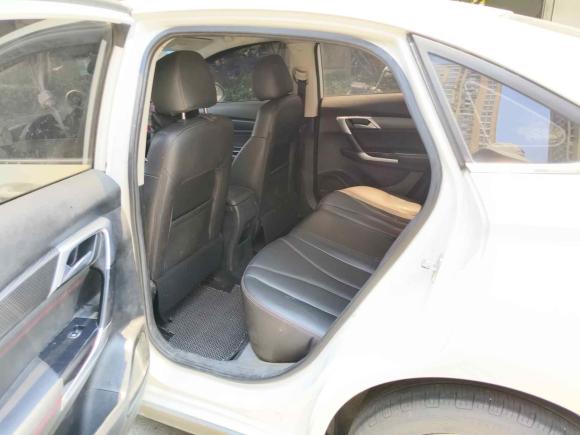 [杭州·浙A] 二手北京汽车北京EU52018款 R500 智风版