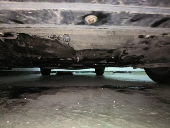 [济南·鲁A] 二手奥迪奥迪A62004款 2.4L 豪华舒适型