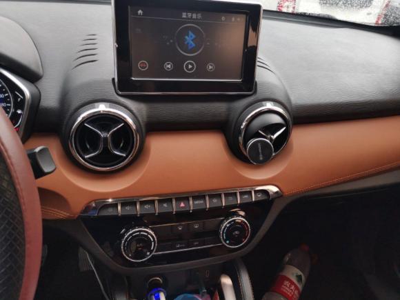 [广州·粤E] 二手北京汽车绅宝X352016款 1.5L 自动豪华版