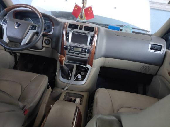 [青岛·鲁U] 二手金杯阁瑞斯2010款 2.4L-3代 尊领豪华型长轴9座9座4RB2