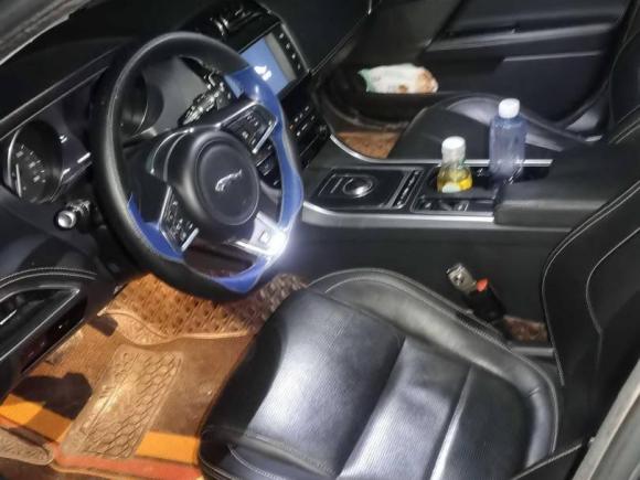 [西安·陕A] 二手捷豹捷豹XE2017款 2.0T 200PS R-Sport