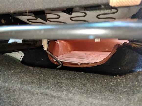 [西安·陕A] 二手铃木雨燕2014款 1.3L 手动标准型