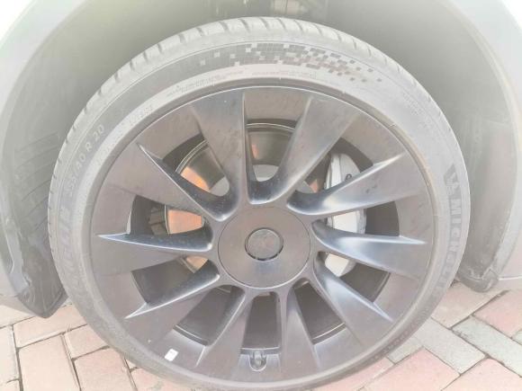 [南京·苏A] 二手特斯拉Model Y2022款 改款 后轮驱动版