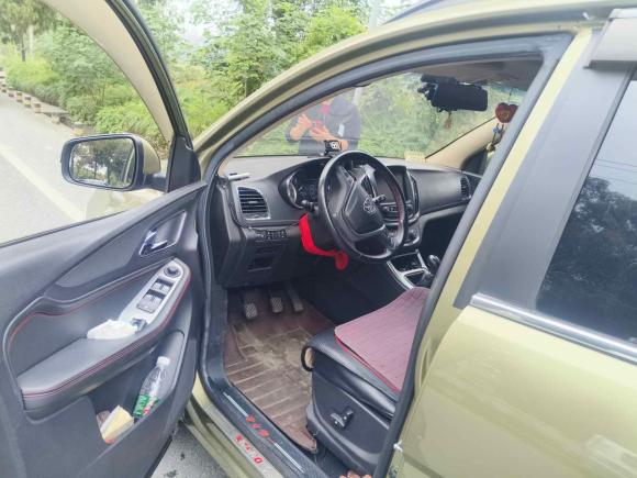 [成都·川A] 二手宝骏宝骏5602015款 1.8L 手动豪华型