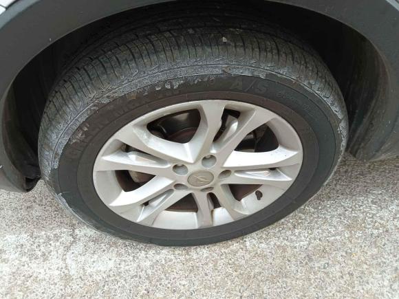 [青岛·鲁B] 二手海马海马S52015款 1.5T CVT豪华型运动版