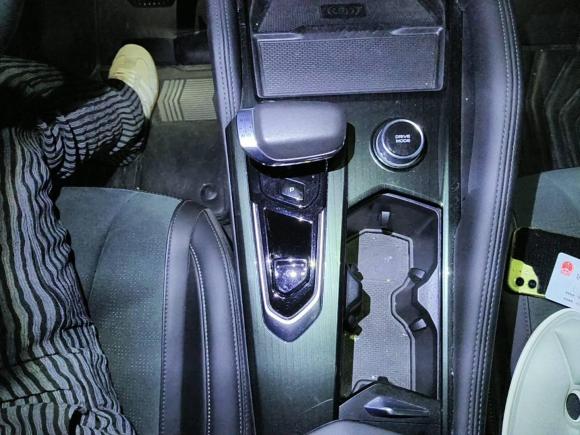 [南京·苏G] 二手吉利汽车星越L2021款 2.0TD DCT EVO两驱智尊型