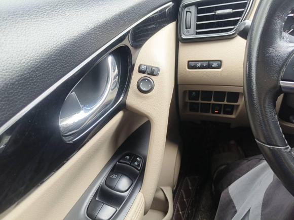 [广州·粤A] 二手日产奇骏2019款 2.0L CVT舒适版 2WD