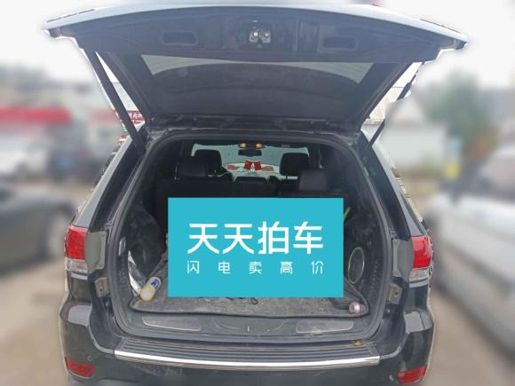 [济南·鲁A] 二手Jeep大切诺基2014款 3.6L 精英导航版