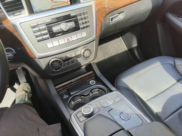 [深圳·粤B] 二手奔驰奔驰M级2014款 ML 400 4MATIC豪华型