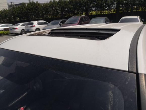 [无锡·苏B] 二手中华中华V32016款 1.5L 自动智能型