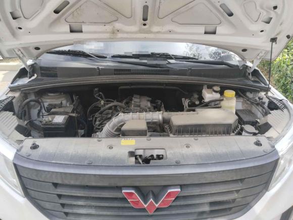 [南京·苏A] 二手五菱汽车五菱宏光PLUS2020款 1.5L 手动标准型 5座