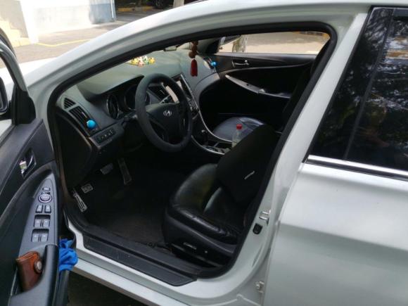 [上海·沪A] 二手现代索纳塔2011款 2.0L 自动豪华版