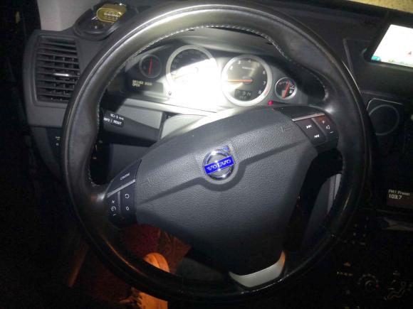 [上海·沪D] 二手沃尔沃沃尔沃XC902012款 改款 2.5T 豪华版