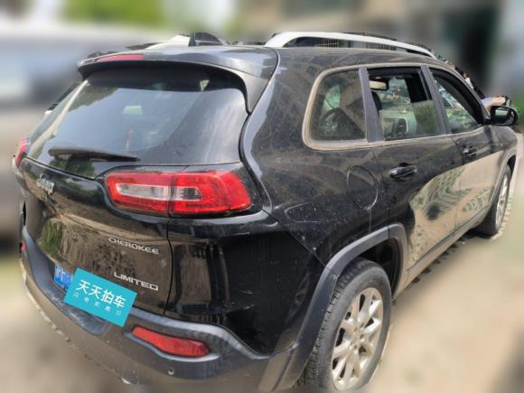 [上海·沪D] 二手Jeep自由光2017款 2.0L 优越版