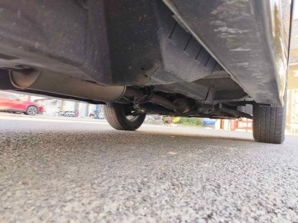 [无锡·苏B] 二手哈弗哈弗H62017款 经典版 1.5T 手动两驱精英型