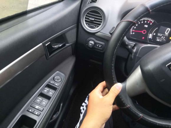 [合肥·冀A] 二手荣威荣威3502015款 1.5L 手动豪华天窗版