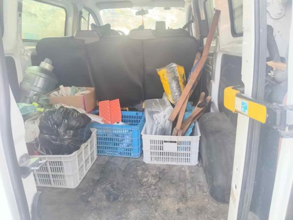 [青岛·鲁B] 二手福特全顺2017款 2.0T柴油多功能商用车短轴低顶国V