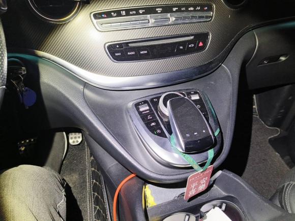 [上海·苏U] 二手奔驰奔驰V级2018款 V 260 AMG 运动版 国V