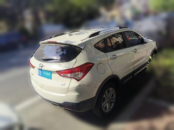 [青岛·鲁A] 二手海马海马S52015款 1.5T CVT旗舰型