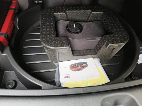 [无锡·苏B] 二手凯迪拉克凯迪拉克XT42021款 28T 两驱技术型