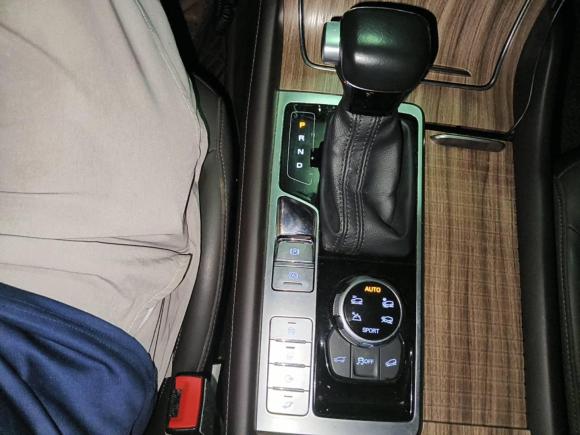 [武汉·鄂A] 二手荣威荣威RX82018款 30T 智联网四驱至尊版