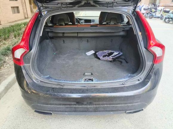 [上海·沪E] 二手沃尔沃沃尔沃V602014款 T5 智雅版