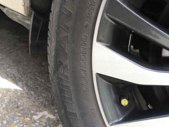 [无锡·苏B] 二手丰田卡罗拉2017款 改款双擎 1.8L E-CVT精英版