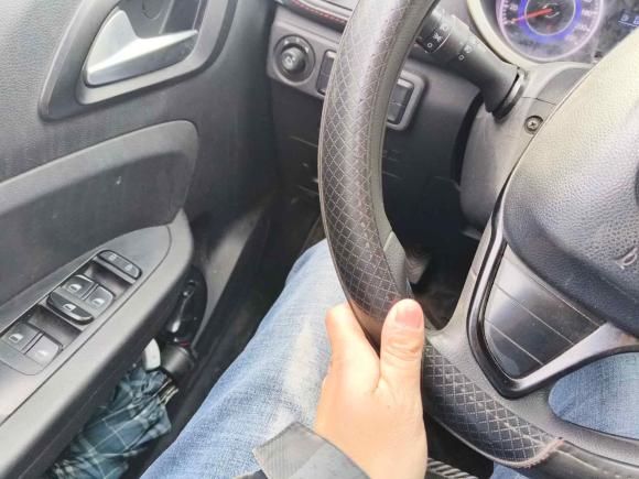 [合肥·皖A] 二手中华中华V32016款 1.5L 手动舒适型