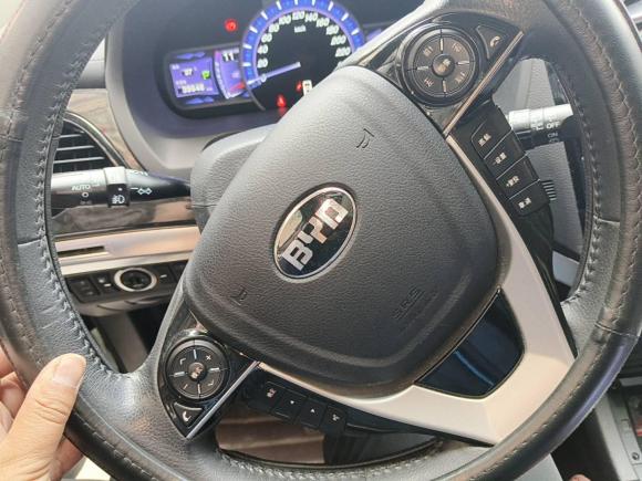 [上海·苏K] 二手比亚迪比亚迪S72016款 2.0T 自动尊贵型Plus