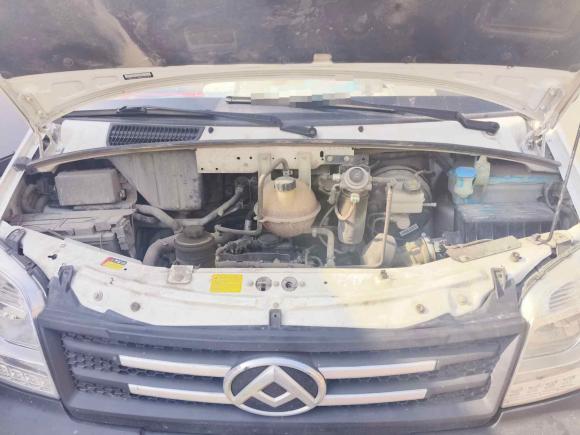 [济南·鲁A] 二手上汽大通MAXUS新途V802020款 2.5T AMT经典城配王短轴超低顶2/3座