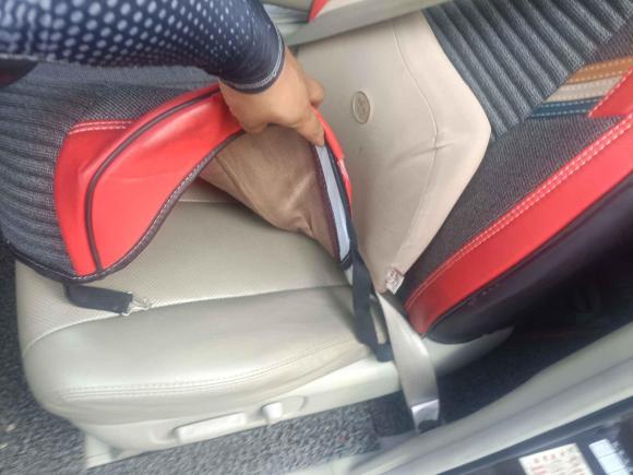 [青岛·鲁U] 二手比亚迪比亚迪M62015款 2.4L 自动尊贵版