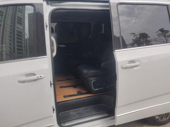 [武汉·鄂F] 二手上汽大通MAXUS上汽大通G202021款 改款 PLUS 2.0T 柴油自动豪华版